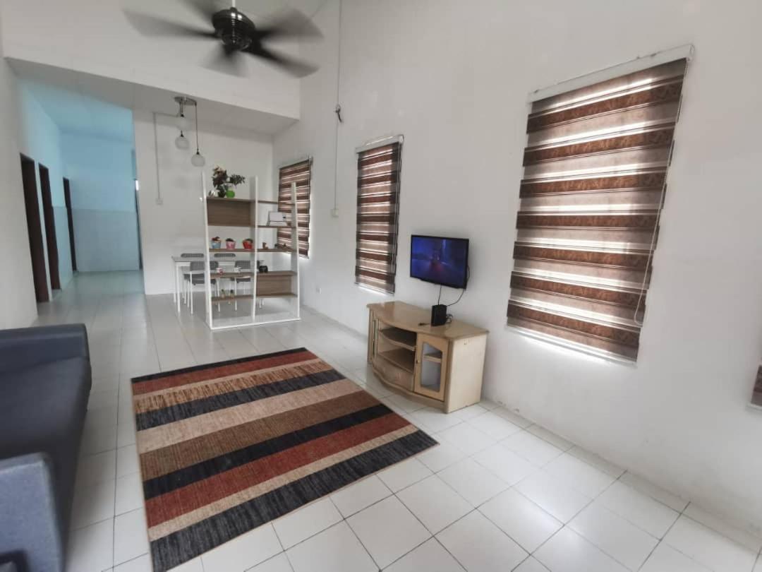 As'Cattleya Homestay Sepang Buitenkant foto